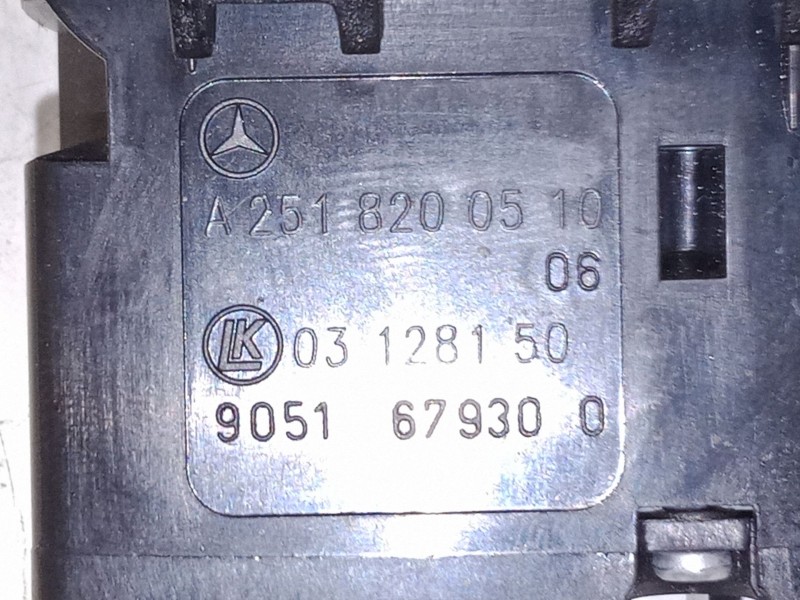 Recambio de mando elevalunas trasero izquierdo para mercedes-benz clase a (w169) a 180 cdi (169.007, 169.307) referencia OEM IAM Recambio de mando elevalunas trasero izquierdo para mercedes-benz clase a (w169) a 180 cdi (169.007, 169.307) referencia OEM IAM