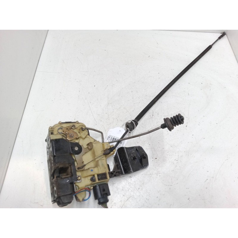 Recambio de cerradura puerta delantera izquierda para volkswagen golf iv (1j1) 1.9 tdi referencia OEM IAM   