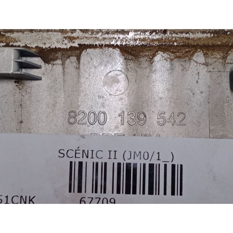 Recambio de tapa exterior combustible para renault scénic ii (jm0/1_) 1.9 dci (jm0g, jm12, jm1g, jm2c) referencia OEM IAM    Recambio de tapa exterior combustible para renault scénic ii (jm0/1_) 1.9 dci (jm0g, jm12, jm1g, jm2c) referencia OEM IAM