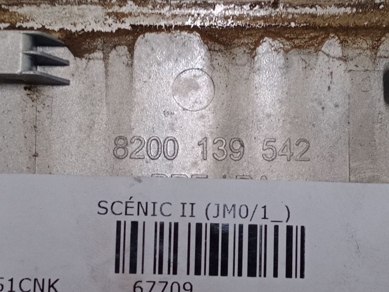 Recambio de tapa exterior combustible para renault scénic ii (jm0/1_) 1.9 dci (jm0g, jm12, jm1g, jm2c) referencia OEM IAM    Recambio de tapa exterior combustible para renault scénic ii (jm0/1_) 1.9 dci (jm0g, jm12, jm1g, jm2c) referencia OEM IAM