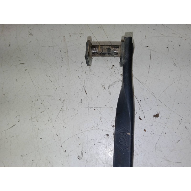 Recambio de brazo limpia delantero izquierdo para renault scénic ii (jm0/1_) 1.9 dci (jm0g, jm12, jm1g, jm2c) referencia OEM IAM Recambio de brazo limpia delantero izquierdo para renault scénic ii (jm0/1_) 1.9 dci (jm0g, jm12, jm1g, jm2c) referencia OEM IAM