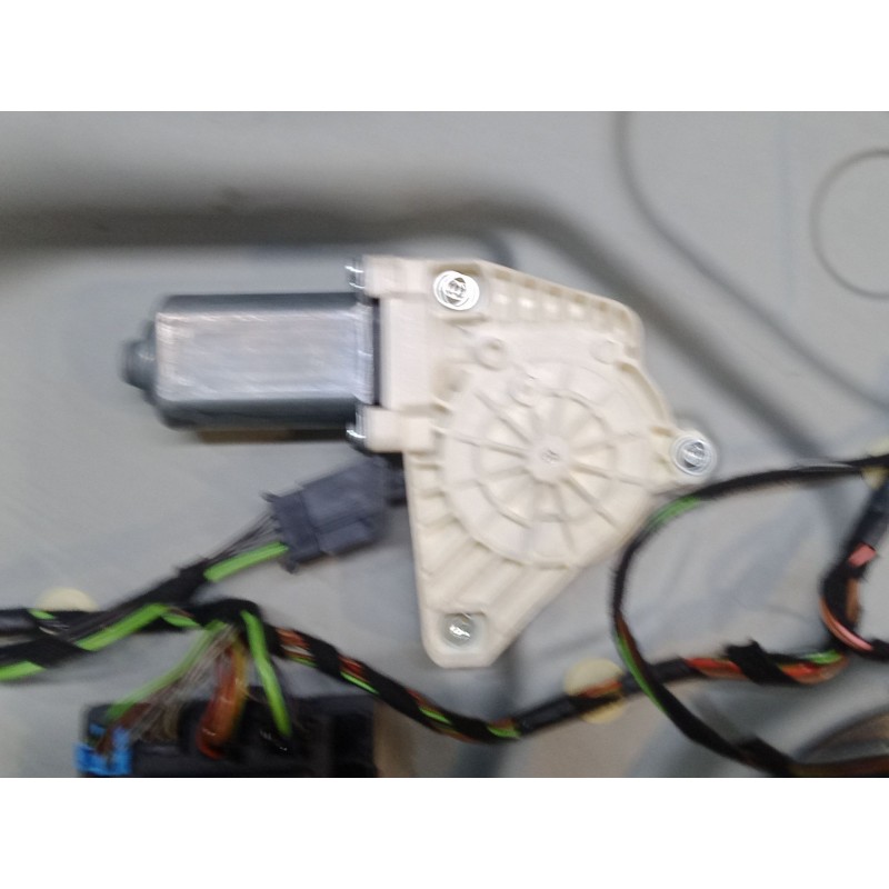 Recambio de elevalunas electrico trasero izquierdo para mercedes-benz clase a (w169) a 180 cdi (169.007, 169.307) referencia OEM Recambio de elevalunas electrico trasero izquierdo para mercedes-benz clase a (w169) a 180 cdi (169.007, 169.307) referencia OEM