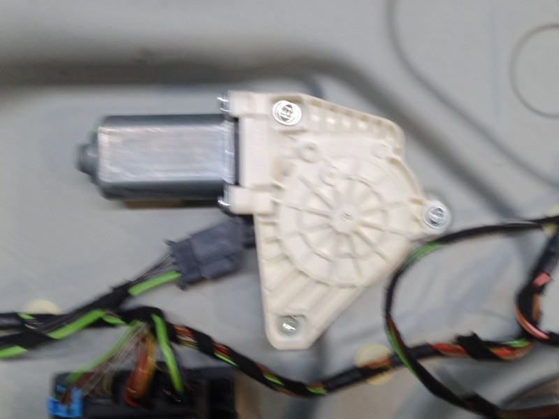 Recambio de elevalunas electrico trasero izquierdo para mercedes-benz clase a (w169) a 180 cdi (169.007, 169.307) referencia OEM Recambio de elevalunas electrico trasero izquierdo para mercedes-benz clase a (w169) a 180 cdi (169.007, 169.307) referencia OEM