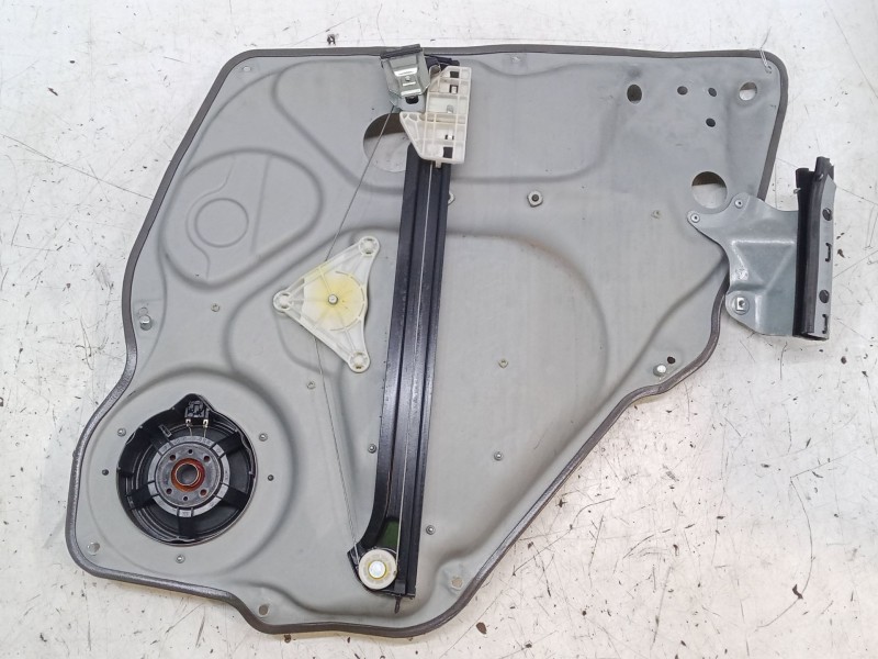 Recambio de elevalunas electrico trasero izquierdo para mercedes-benz clase a (w169) a 180 cdi (169.007, 169.307) referencia OEM Recambio de elevalunas electrico trasero izquierdo para mercedes-benz clase a (w169) a 180 cdi (169.007, 169.307) referencia OEM