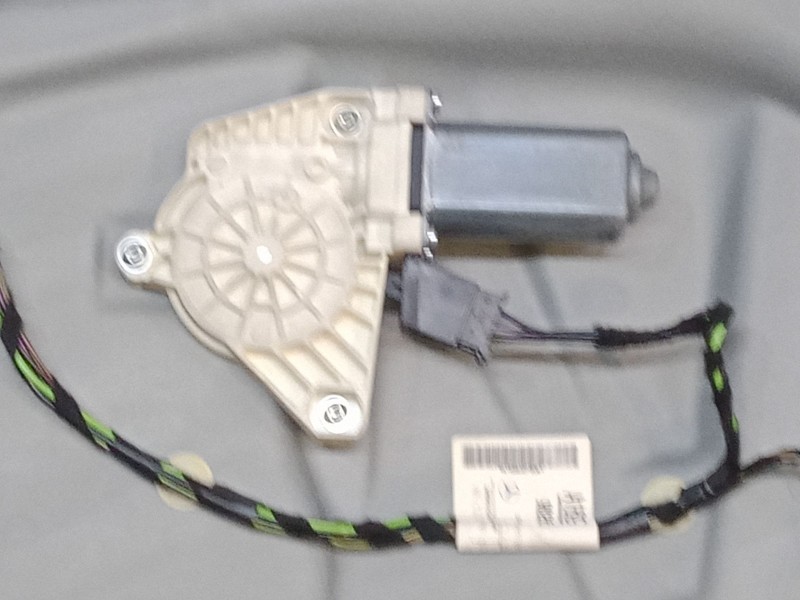 Recambio de elevalunas electrico delantero derecho para mercedes-benz clase a (w169) a 180 cdi (169.007, 169.307) referencia OEM Recambio de elevalunas electrico delantero derecho para mercedes-benz clase a (w169) a 180 cdi (169.007, 169.307) referencia OEM