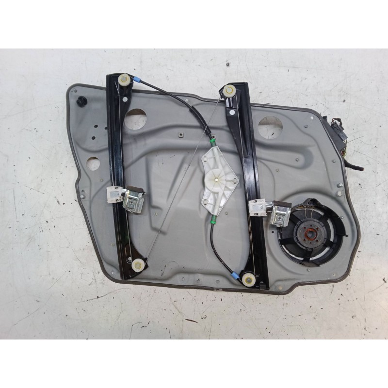 Recambio de elevalunas electrico delantero derecho para mercedes-benz clase a (w169) a 180 cdi (169.007, 169.307) referencia OEM Recambio de elevalunas electrico delantero derecho para mercedes-benz clase a (w169) a 180 cdi (169.007, 169.307) referencia OEM