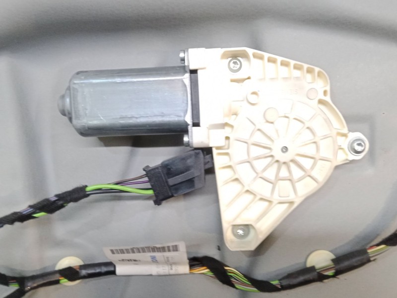 Recambio de elevalunas electrico delantero izquierdo para mercedes-benz clase a (w169) a 180 cdi (169.007, 169.307) referencia O Recambio de elevalunas electrico delantero izquierdo para mercedes-benz clase a (w169) a 180 cdi (169.007, 169.307) referencia O