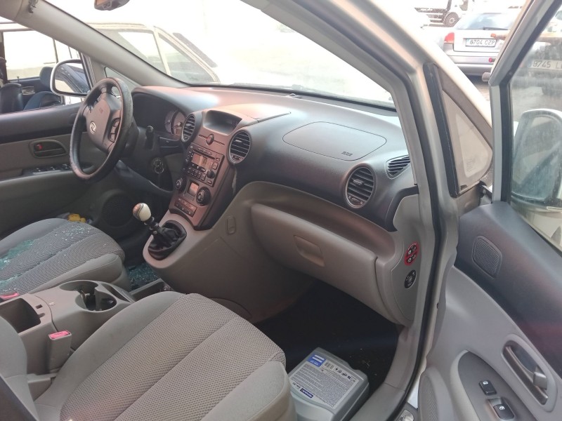 kia carens iii monospace (un) del año 2009