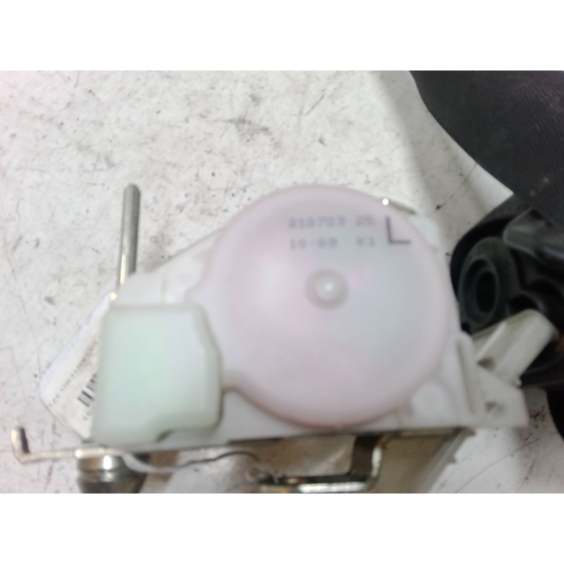 Recambio de cinturon seguridad delantero izquierdo para opel zafira a monospace (t98) 2.0 dti 16v (f75) referencia OEM IAM    Recambio de cinturon seguridad delantero izquierdo para opel zafira a monospace (t98) 2.0 dti 16v (f75) referencia OEM IAM