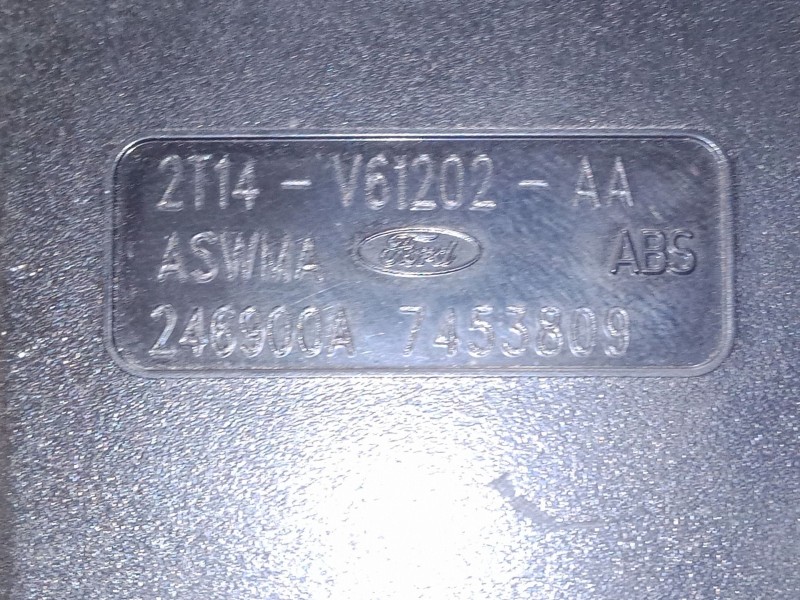 Recambio de anclaje cinturon delantero derecho para ford tourneo connect 1.8 tdci referencia OEM IAM   