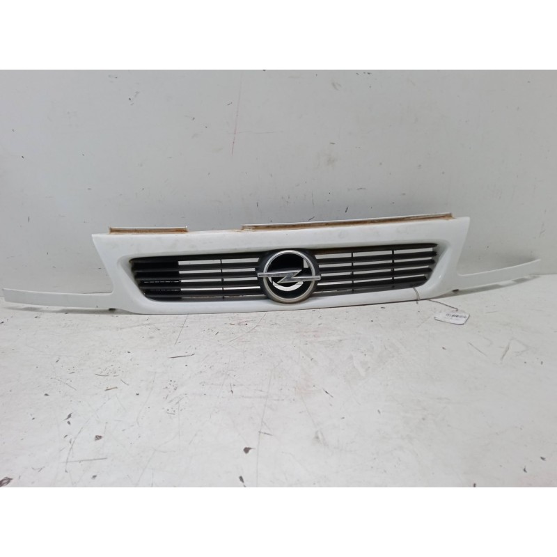 Recambio de rejillas capo para opel astra f sedán (t92) 1.6 i 16v (f19, m19) referencia OEM IAM   