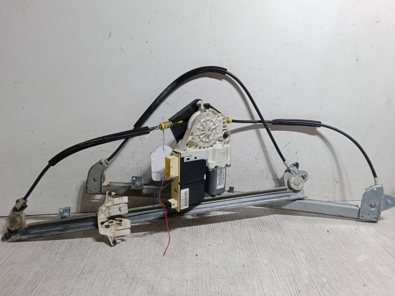 Recambio de elevalunas electrico delantero derecho para citroën c8 (ea_, eb_) 2.0 hdi referencia OEM IAM    Recambio de elevalunas electrico delantero derecho para citroën c8 (ea_, eb_) 2.0 hdi referencia OEM IAM