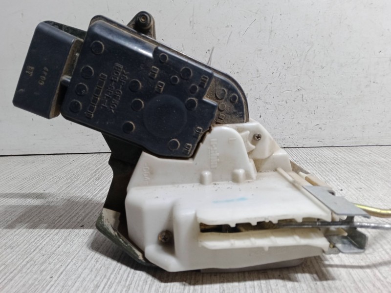 Recambio de cerradura puerta delantera izquierda para opel agila (a) (h00) 1.2 16v twinport (f68) referencia OEM IAM    Recambio de cerradura puerta delantera izquierda para opel agila (a) (h00) 1.2 16v twinport (f68) referencia OEM IAM