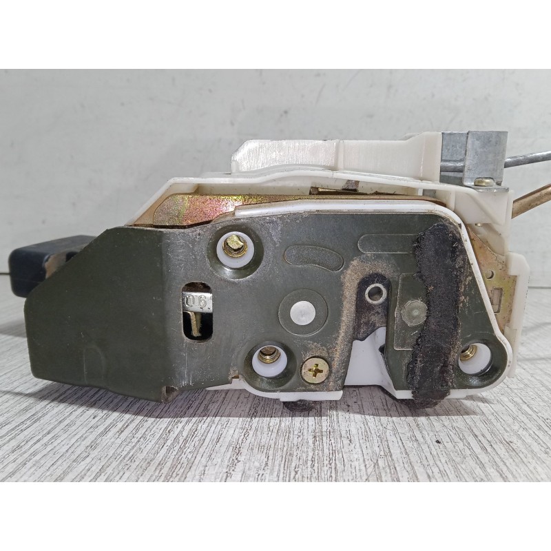 Recambio de cerradura puerta delantera izquierda para opel agila (a) (h00) 1.2 16v twinport (f68) referencia OEM IAM    Recambio de cerradura puerta delantera izquierda para opel agila (a) (h00) 1.2 16v twinport (f68) referencia OEM IAM