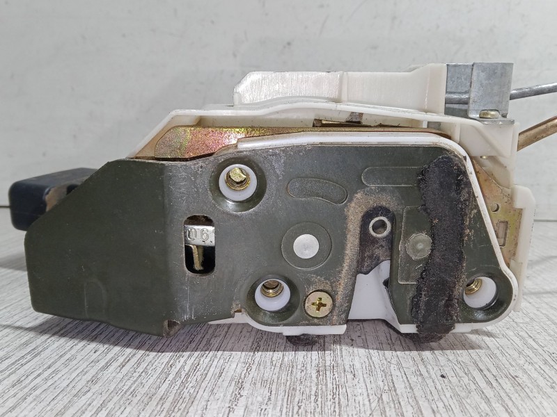 Recambio de cerradura puerta delantera izquierda para opel agila (a) (h00) 1.2 16v twinport (f68) referencia OEM IAM    Recambio de cerradura puerta delantera izquierda para opel agila (a) (h00) 1.2 16v twinport (f68) referencia OEM IAM