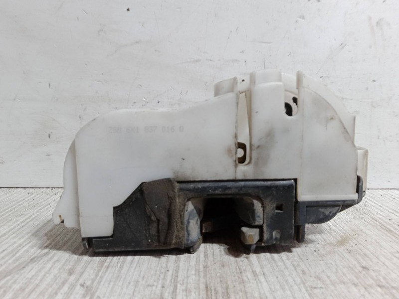 Recambio de cerradura puerta delantera derecha para seat inca (6k9) 1.9 d referencia OEM IAM   