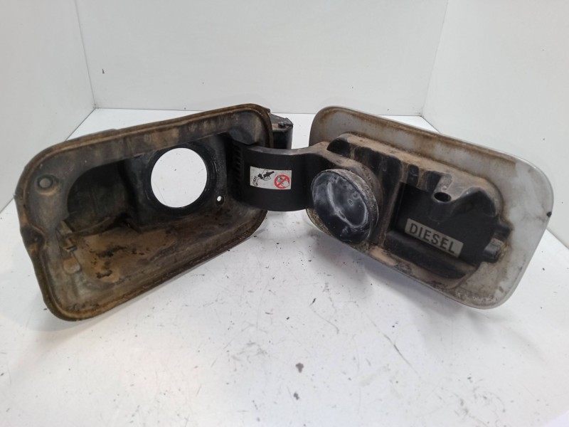 Recambio de tapa exterior combustible para renault scénic ii (jm0/1_) 1.9 dci (jm0g, jm12, jm1g, jm2c) referencia OEM IAM   