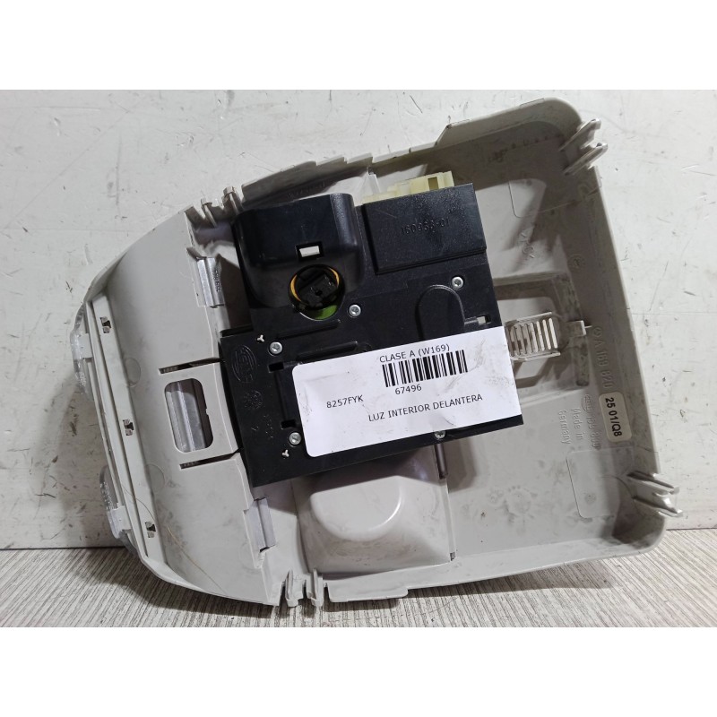Recambio de luz interior delantera para mercedes-benz clase a (w169) a 150 (169.031, 169.331) referencia OEM IAM A1698200161  