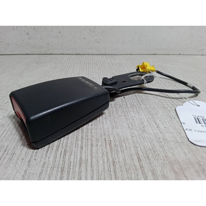 Recambio de anclaje cinturon trasero derecho para mercedes-benz clase a (w169) a 150 (169.031, 169.331) referencia OEM IAM   