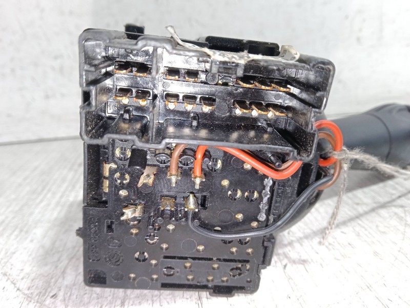 Recambio de mando de intermitencia para dacia sandero ii tce 90 (b8m1, b8ma) referencia OEM IAM   
