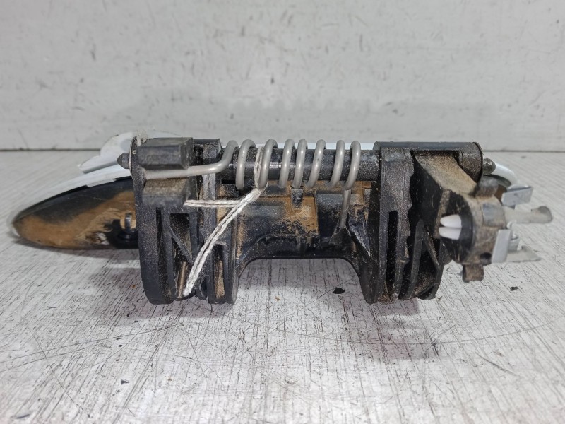 Recambio de maneta exterior puerta delantera derecha para dacia sandero ii tce 90 (b8m1, b8ma) referencia OEM IAM   