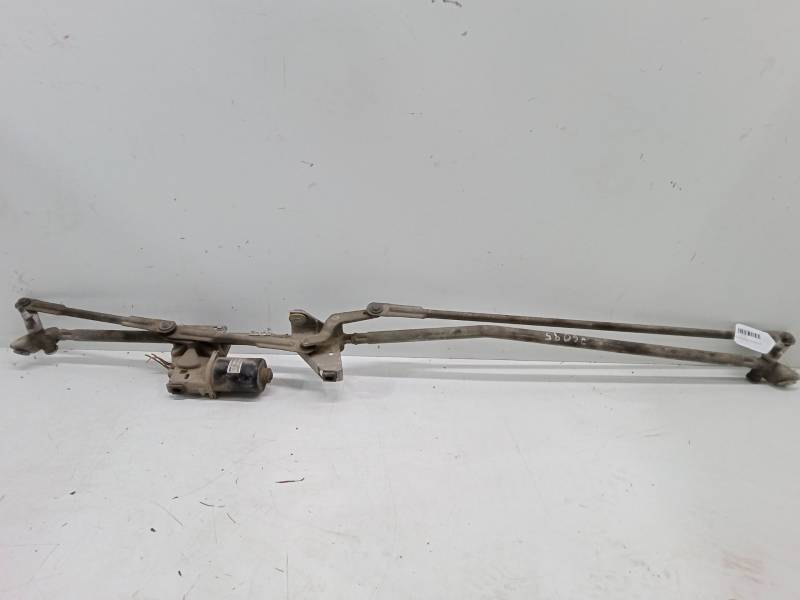MOTOR LIMPIA DELANTERO 