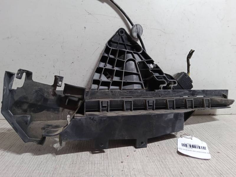 CERRADURA PUERTA DELANTERA DERECHA 