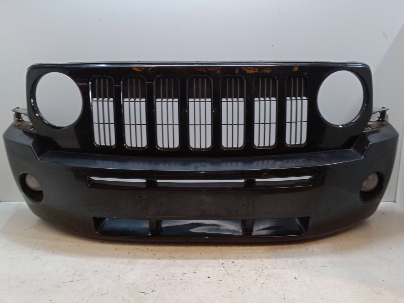 Recambio de paragolpes delantero para jeep patriot (mk74) 2.0 crd 4x4 referencia OEM IAM    Recambio de paragolpes delantero para jeep patriot (mk74) 2.0 crd 4x4 referencia OEM IAM