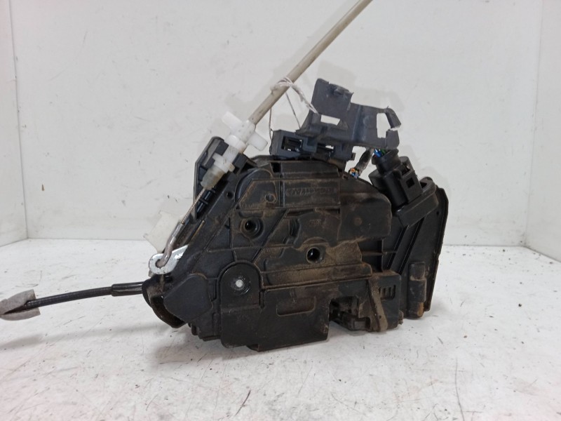 Recambio de cerradura puerta delantera derecha para seat ibiza iv (6j5, 6p1) 1.4 referencia OEM IAM    Recambio de cerradura puerta delantera derecha para seat ibiza iv (6j5, 6p1) 1.4 referencia OEM IAM