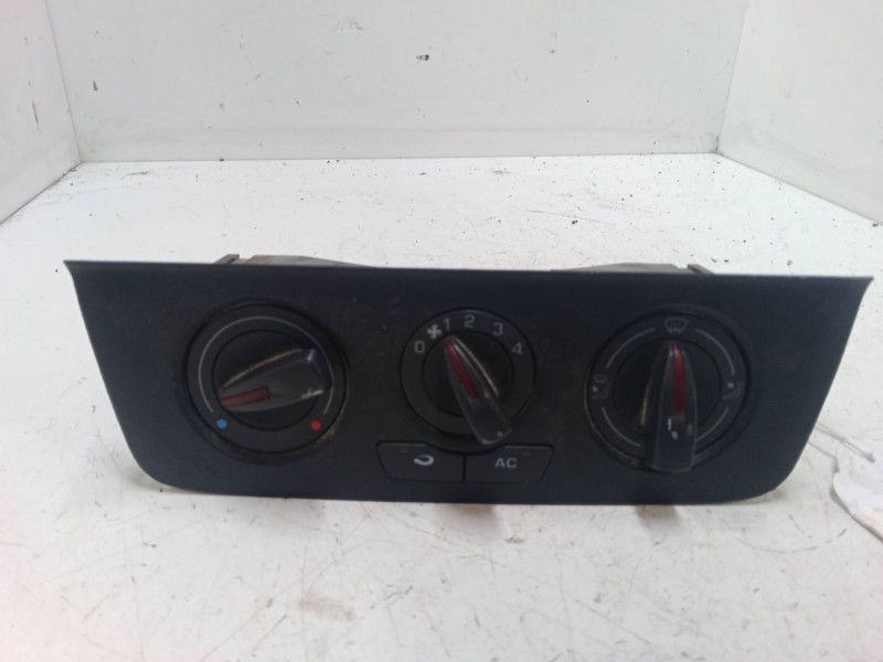 Recambio de mando calefaccion / a/a para seat ibiza iv (6j5, 6p1) 1.4 referencia OEM IAM 6J0820045A   Recambio de mando calefaccion / a/a para seat ibiza iv (6j5, 6p1) 1.4 referencia OEM IAM 6J0820045A