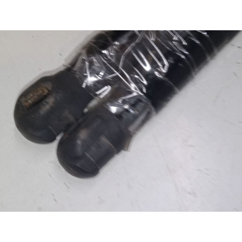 Recambio de amortiguadores malet/porton para ford tourneo connect 1.8 tdci referencia OEM IAM    Recambio de amortiguadores malet/porton para ford tourneo connect 1.8 tdci referencia OEM IAM