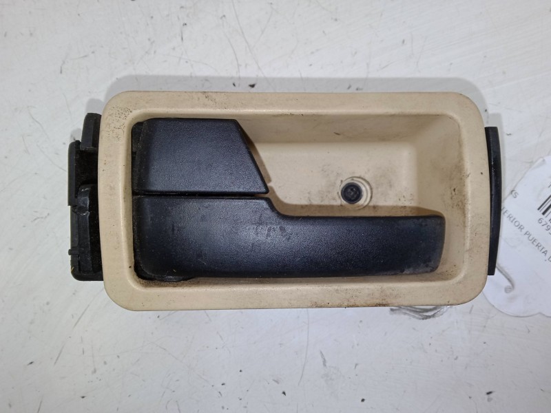 Recambio de maneta interior puerta delantera izquierda para ford tourneo connect 1.8 tdci referencia OEM IAM 2T1AV266A63CJ   Recambio de maneta interior puerta delantera izquierda para ford tourneo connect 1.8 tdci referencia OEM IAM 2T1AV266A63CJ