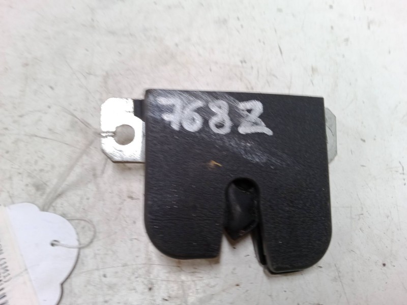 Recambio de cerradura maletero / porton para seat leon (1m1) 1.6 16 v referencia OEM IAM    Recambio de cerradura maletero / porton para seat leon (1m1) 1.6 16 v referencia OEM IAM