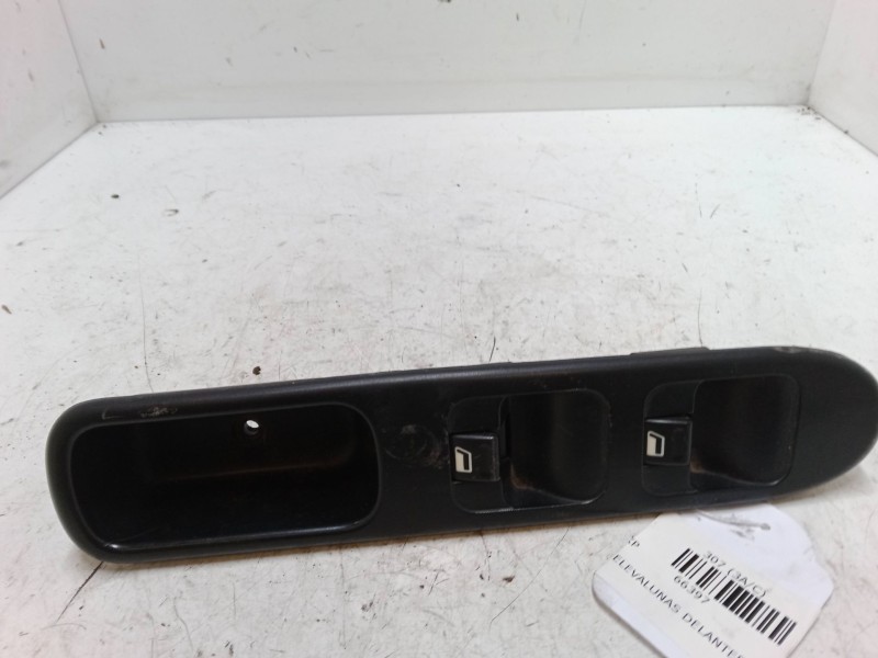 Recambio de mando elevalunas delantero izquierdo para peugeot 307 (3a/c) 1.4 16v referencia OEM IAM   