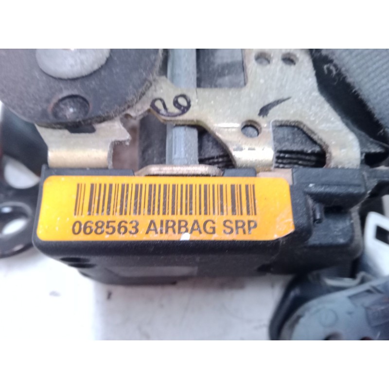 Recambio de cinturon seguridad delantero izquierdo para renault clio ii (bb_, cb_) 1.2 (bb0a, bb0f, bb10, bb1k, bb28, bb2d, bb2h Recambio de cinturon seguridad delantero izquierdo para renault clio ii (bb_, cb_) 1.2 (bb0a, bb0f, bb10, bb1k, bb28, bb2d, bb2h