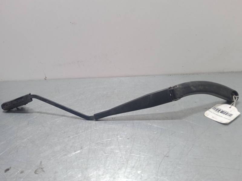 BRAZO LIMPIA DELANTERO IZQUIERDO 