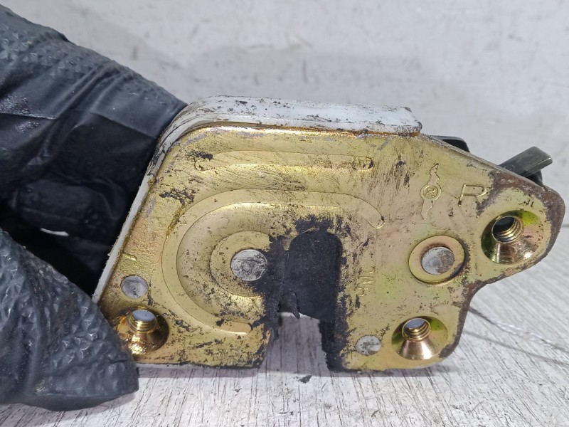 Recambio de cerradura puerta corredera derecha para hyundai h-1 / starex autobús (a1) 2.5 crdi referencia OEM IAM   