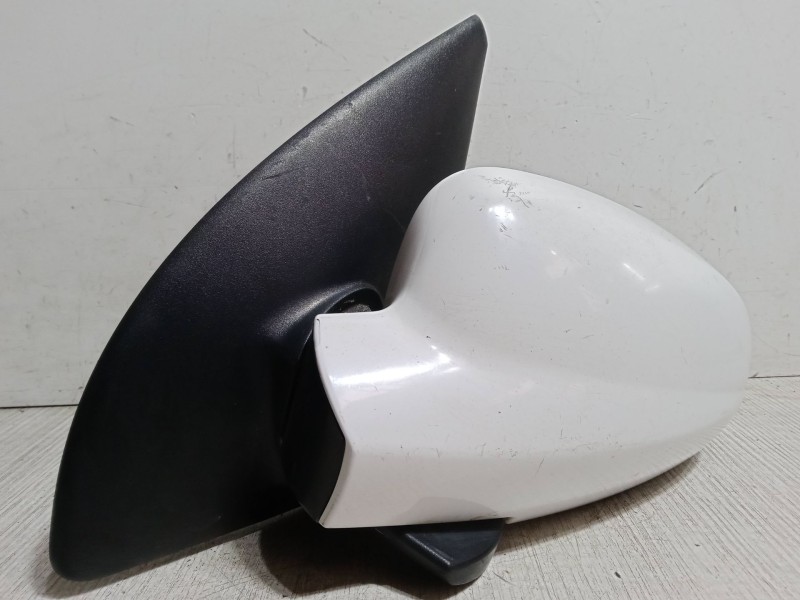 Recambio de retrovisor izquierdo para chevrolet aveo / kalos hatchback (t200) 1.4 16v referencia OEM IAM   