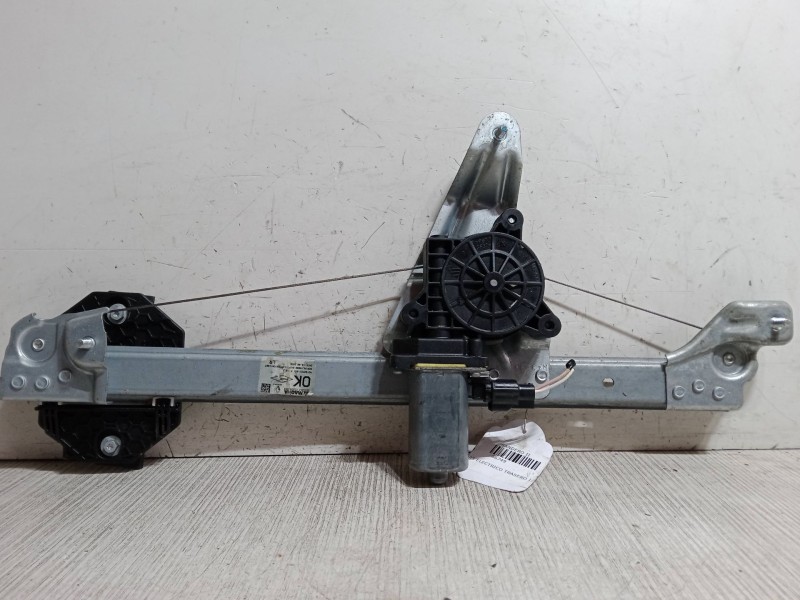 Recambio de elevalunas electrico trasero izquierdo para dacia sandero ii tce 90 (b8m1, b8ma) referencia OEM IAM 827211031  