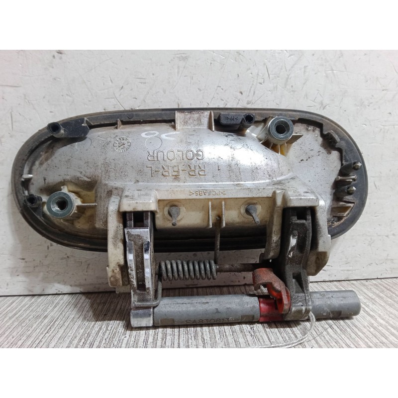 Recambio de maneta exterior puerta trasera izquierda para nissan almera tino (v10) 2.2 dci referencia OEM IAM    Recambio de maneta exterior puerta trasera izquierda para nissan almera tino (v10) 2.2 dci referencia OEM IAM
