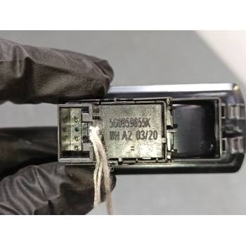 MANDO ELEVALUNAS TRASERO DERECHO 5NA867255 