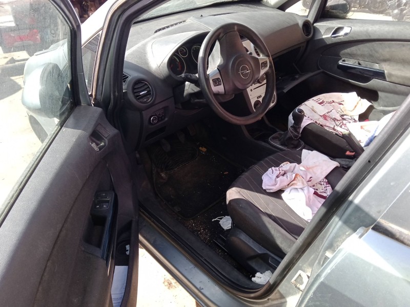 opel corsa d (s07) del año 2010