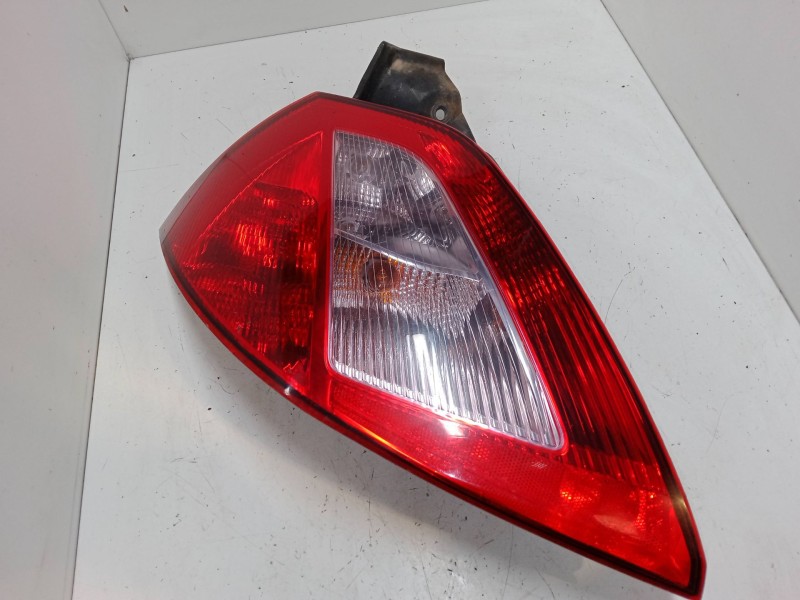 Recambio de piloto trasero izquierdo para renault megane ii (bm0/1_, cm0/1_) 1.6 16v (bm0c, cm0c) referencia OEM IAM 89026005   Recambio de piloto trasero izquierdo para renault megane ii (bm0/1_, cm0/1_) 1.6 16v (bm0c, cm0c) referencia OEM IAM 89026005