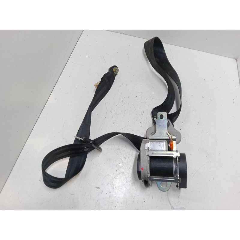 Recambio de cinturon seguridad delantero derecho para mazda 3 (bk) 2.0 mzr-cd (bk14) referencia OEM IAM   