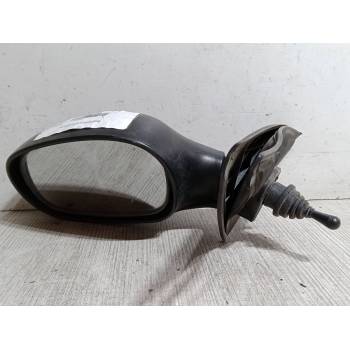 RETROVISOR IZQUIERDO 