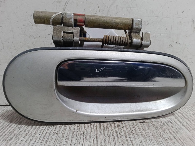 Recambio de maneta exterior puerta trasera derecha para nissan almera tino (v10) 2.2 dci referencia OEM IAM    Recambio de maneta exterior puerta trasera derecha para nissan almera tino (v10) 2.2 dci referencia OEM IAM