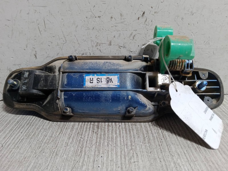 Recambio de maneta exterior puerta trasera derecha para kia sorento i (jc) 2.5 crdi referencia OEM IAM    Recambio de maneta exterior puerta trasera derecha para kia sorento i (jc) 2.5 crdi referencia OEM IAM