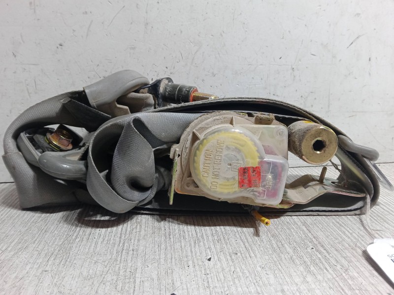 Recambio de cinturon seguridad delantero izquierdo para kia sorento i (jc) 2.5 crdi referencia OEM IAM    Recambio de cinturon seguridad delantero izquierdo para kia sorento i (jc) 2.5 crdi referencia OEM IAM