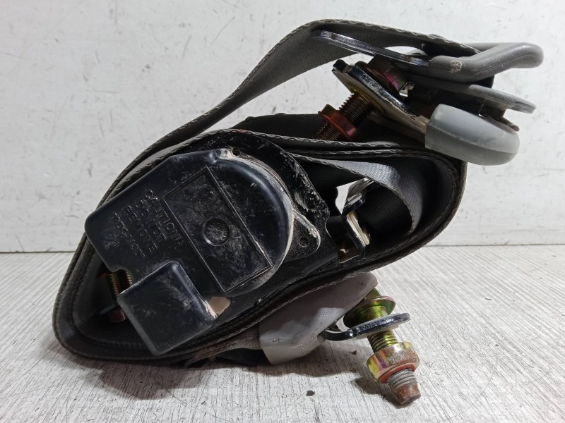 Recambio de cinturon seguridad trasero derecho para kia sorento i (jc) 2.5 crdi referencia OEM IAM    Recambio de cinturon seguridad trasero derecho para kia sorento i (jc) 2.5 crdi referencia OEM IAM