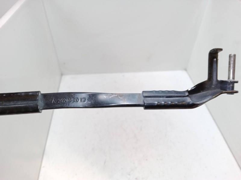 Recambio de brazo limpia delantero izquierdo para mercedes-benz clase e (w212) e 200 cdi / bluetec (212.005, 212.006) referencia